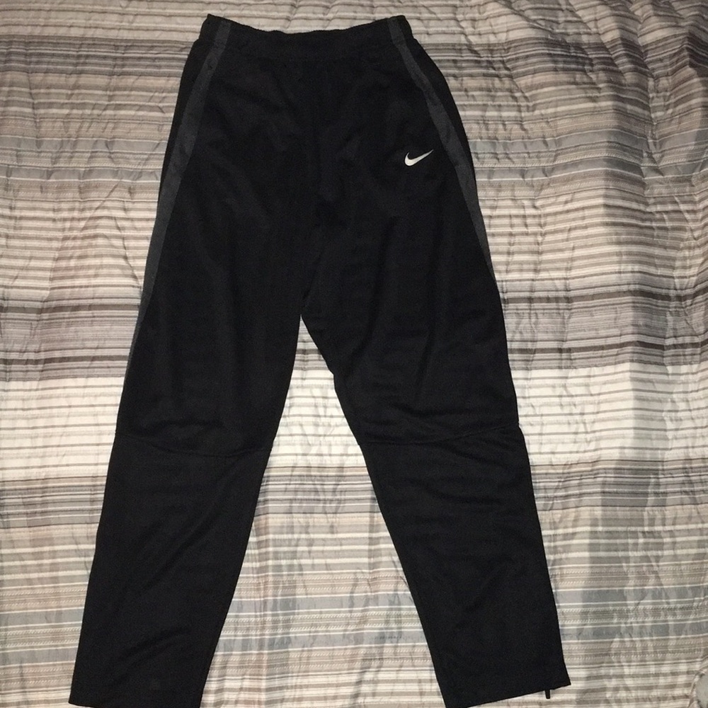 Girls NIKE warm up pants size XL